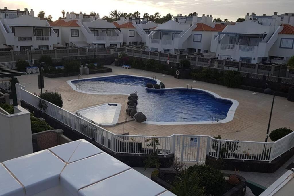 Private Apartment With Roof Terrace Arona  Dış mekan fotoğraf