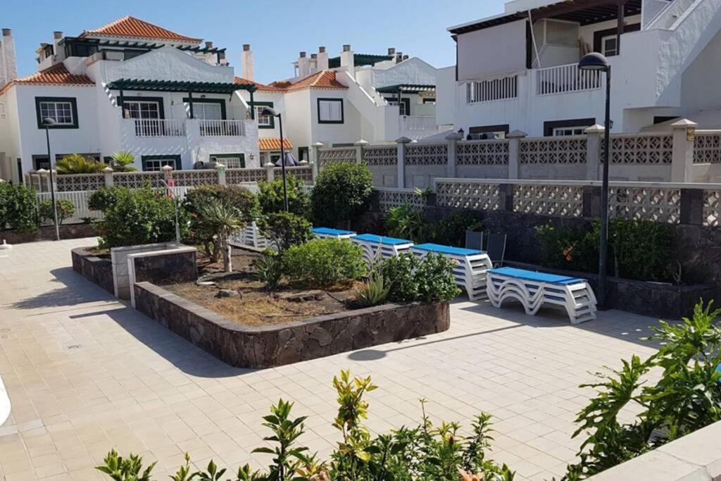 Private Apartment With Roof Terrace Arona  Dış mekan fotoğraf