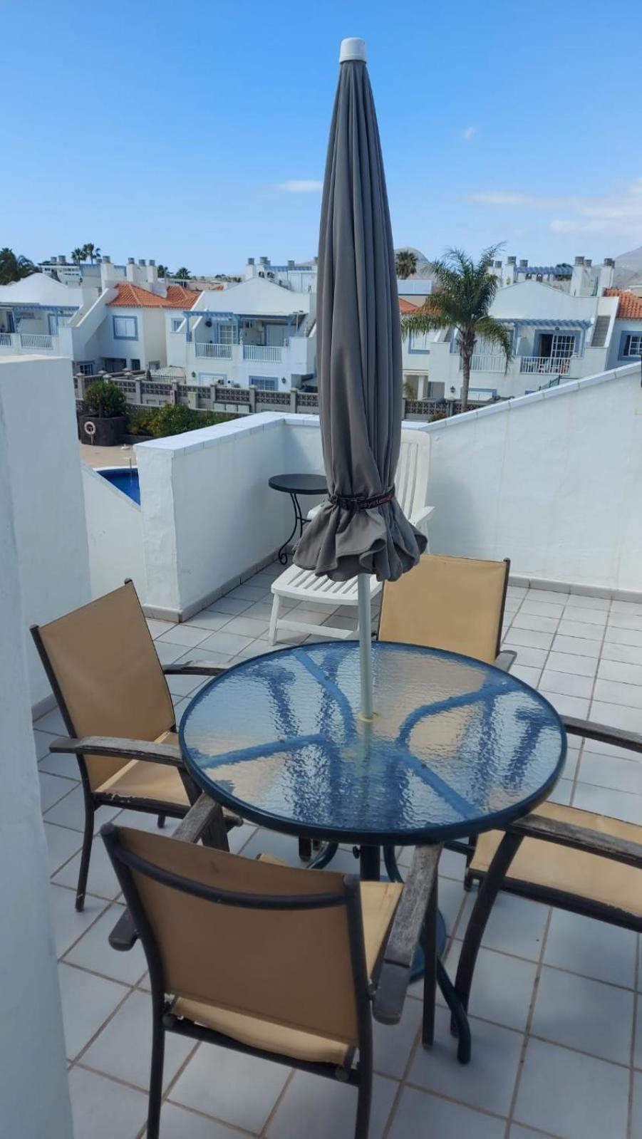 Private Apartment With Roof Terrace Arona  Dış mekan fotoğraf